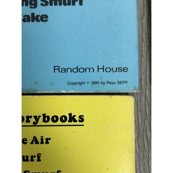 Smurf Mini Storybooks by Peyo Set of 4 Paperback 1980 1982 Smurf In The Air - Picture 7 of 13